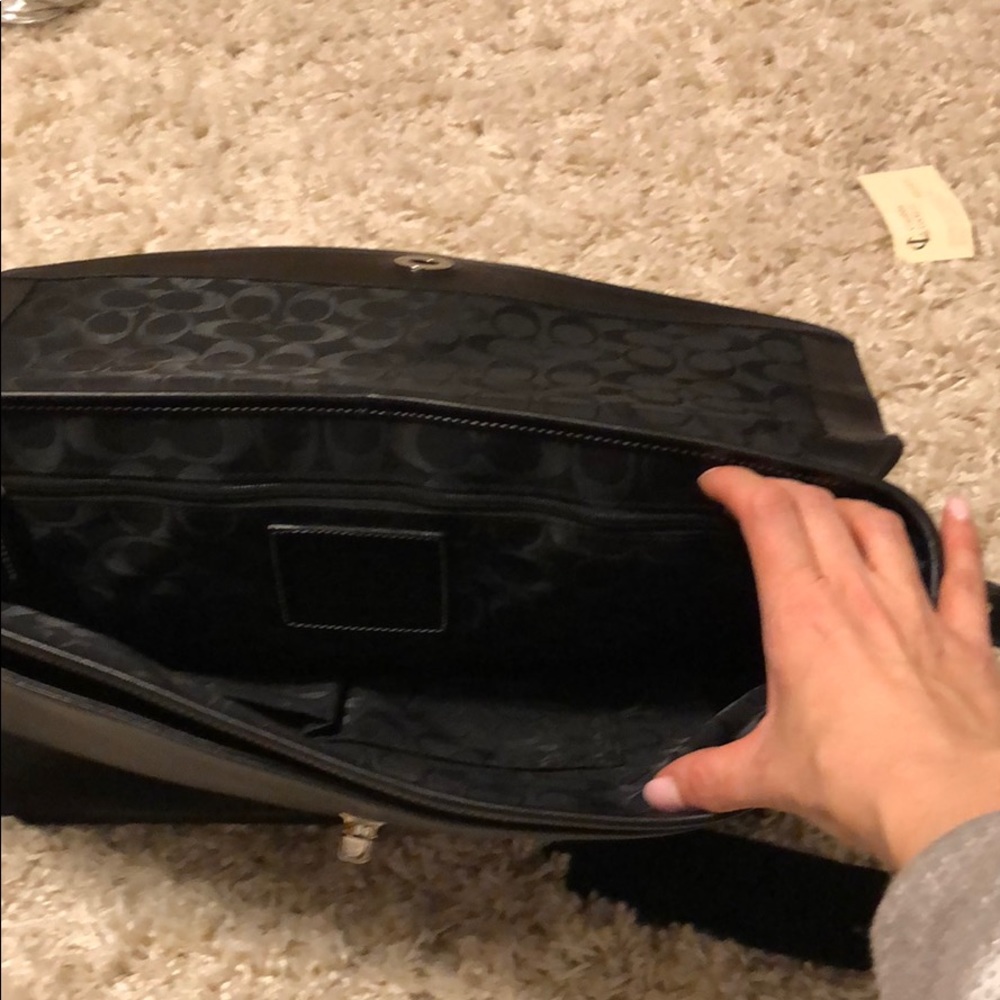 Authentic coach black leather business tote - Picture 3 of 8